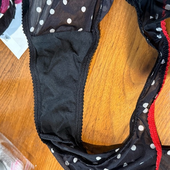 VTG Victoria's Secret pinup bustier and ruffle panties set 36D Bra XL bottom - Picture 9 of 14